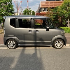 【受付再開8/1以降でお願いします関西】リヤガラス割れてるNBOXカスタム車検R9年3月末までの画像