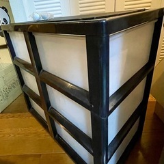 収納ケース３段の画像