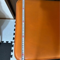 オレンジ　ダイニングチェア　ハイバックチェア　レザーチェア　本革の画像