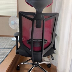 オフィスチェアの画像