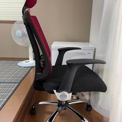 オフィスチェアの画像