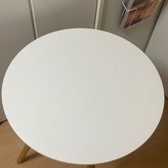 韓国風ハイテーブル
の画像