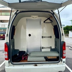 【車検たっぷり】ハイエース キャンピングカー仕様／内装付き／即乗OK の画像