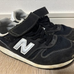 ニューバランス　スニーカー　18.5cm
の画像