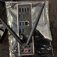 マザーボード MSI MAG B560 TOMAHAWK WIFI [ATX /LGA1200]の画像