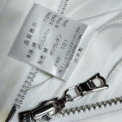 【Ｔ.Ｓ.Ｕ 】ジップアップ トップス　サイズM　ショート丈　ホワイトの画像