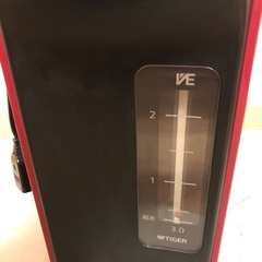 タイガー電気ポット 蒸気レスVE電気まほうびん　とく子さん レッド PIP-A300の画像