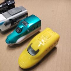 電車のおもちゃの画像