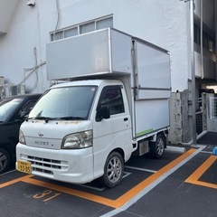 キッチンカーの画像