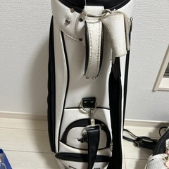 状態悪めゴルフバック（フード付き）の画像