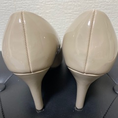 ❤️エナメル パンプス 24.0cmの画像
