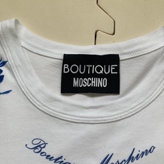 BOUTIQUE MOSCHINO　モスキーノ　花柄プリントTシャツ　半袖　40の画像