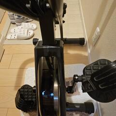 折りたたみ式フィットネスバイクの画像