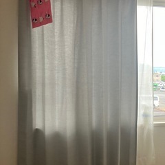 カーテンの画像
