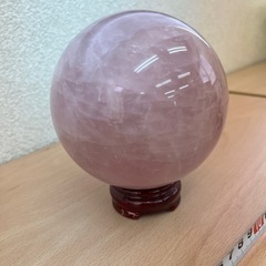 ローズクォーツ丸玉 約1900g 直径約110mmの画像