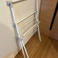 設置サイズＷ700 H1000 D500室内物干 の画像