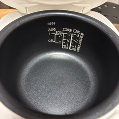 【計量カップ付き】象印炊飯器の画像