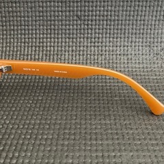 【新品タグ付】UNIQLO　ユニクロ　オーバルキャットサングラス　ブラウンの画像