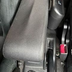 希少品 三菱 社外アームレスト パジェロイオ GF-H66W,H61W, H62W, H66W, H67W, H71W, H72W, H77W 1999 パジェロミニにも H53A，H58A USEDの画像