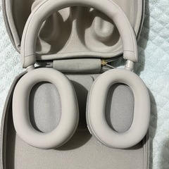 SONY製 WH-1000XM5 高性能ノイキャンヘッドホン（ほぼ未使用）の画像