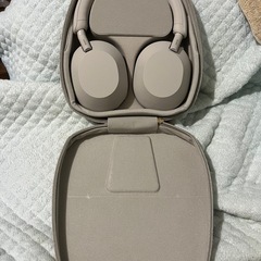 SONY製 WH-1000XM5 高性能ノイキャンヘッドホン（ほぼ未使用）の画像