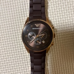 アルマーニ時計ブラウンの画像
