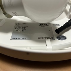 IKEA シーリングライト 暖色電球3つおまけ の画像