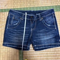 デニムショート丈パンツの画像