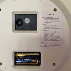 電波時計　　縦横約34センチの画像