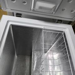 値下げ【冷凍庫】2021年アイリスオーヤマ製　PF-B100-W の画像