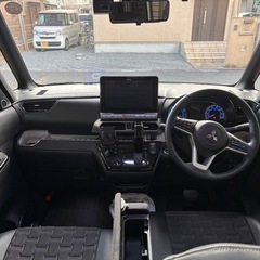三菱 デリカミニ　T premium 4WD 25年１月登録　走行2500kmの画像