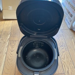 炊飯器の画像