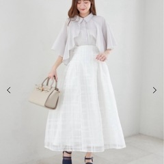 新品タグ付き。マジェスティックレゴンロングスカートの画像