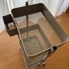 収納ラックの画像