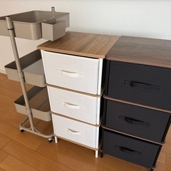 収納ラックの画像