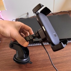 ワイヤレス充電対応スマホホルダー 吸盤式の画像