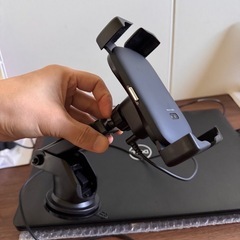 ワイヤレス充電対応スマホホルダー 吸盤式の画像