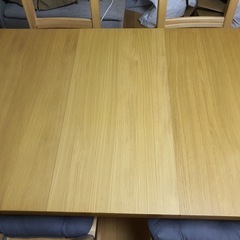 ダイニングテーブル　机の画像