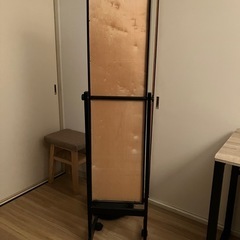 キャスター付き全身鏡　ミラーの画像