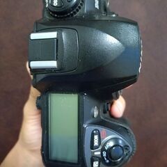 良品　nikon d200 　★電池蓋なし　バッテリー付きの画像