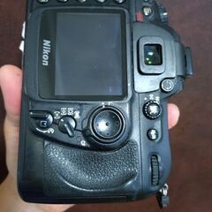 良品　nikon d200 　★電池蓋なし　バッテリー付きの画像