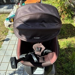 車用ベビーシートの画像