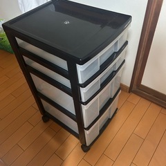 キャスター付⭐️収納ケースの画像