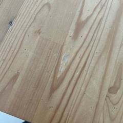 ダイニングテーブルの画像