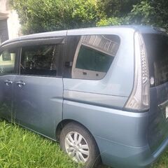 日産セレナ（8名）の画像