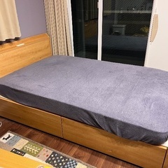 セミダブルベッド、マッドレス付き売ります。の画像