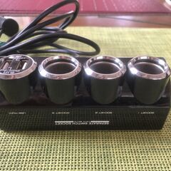 シガーソケット　３連+USBソケットの画像