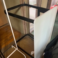 🉐①テーブル、椅子セットの画像