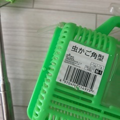 虫取りかごと網の画像