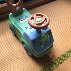 子供用の乗り物　引き取りのみの画像